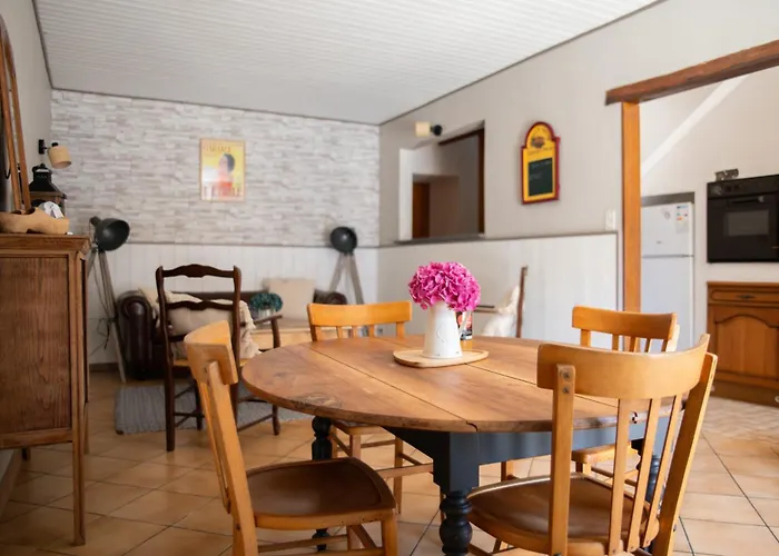 Casa de Férias La Chapotiere Proche Du Puy Du Fou *